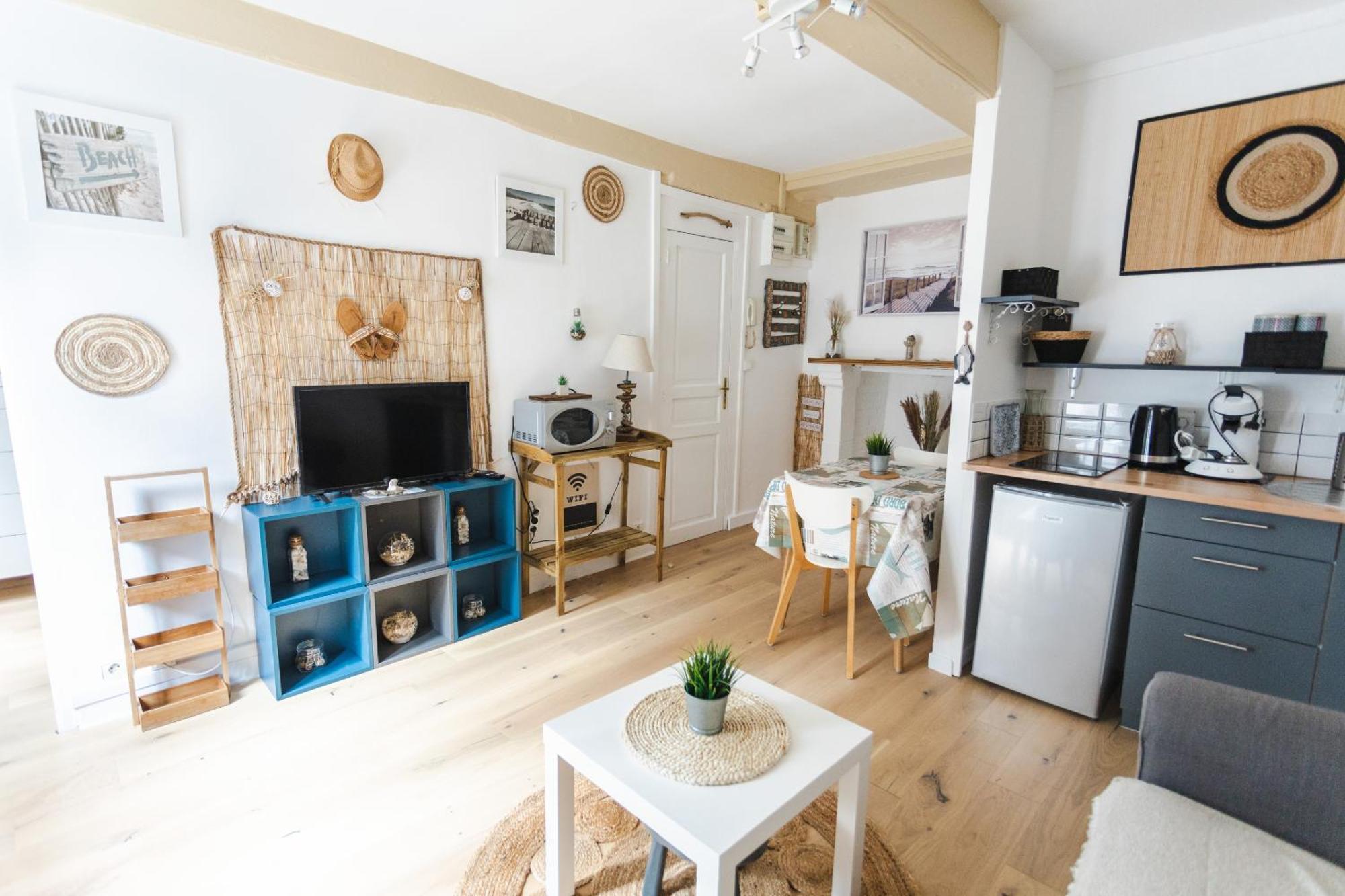 La Villa Au Petit Bonheur Honfleur Exteriör bild