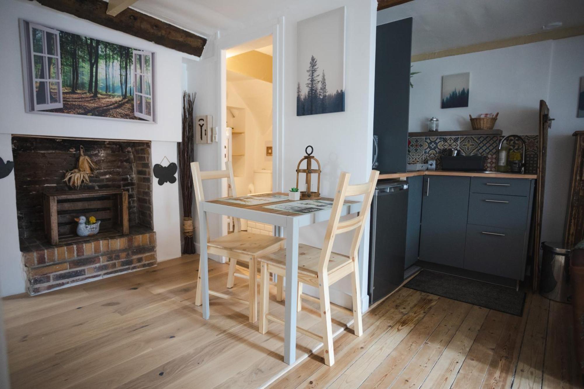La Villa Au Petit Bonheur Honfleur Exteriör bild